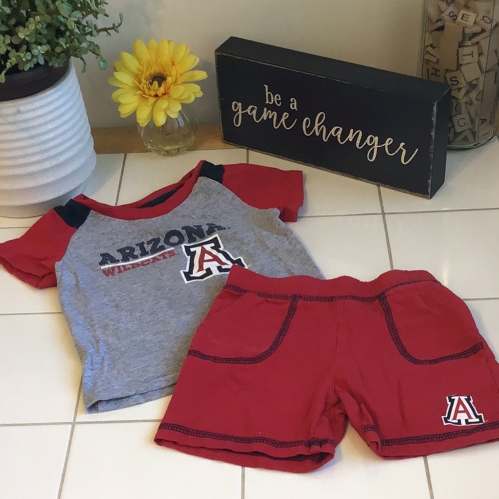 HOST PICK ‘Colosseum’ UofA T-Shirt/Shorts